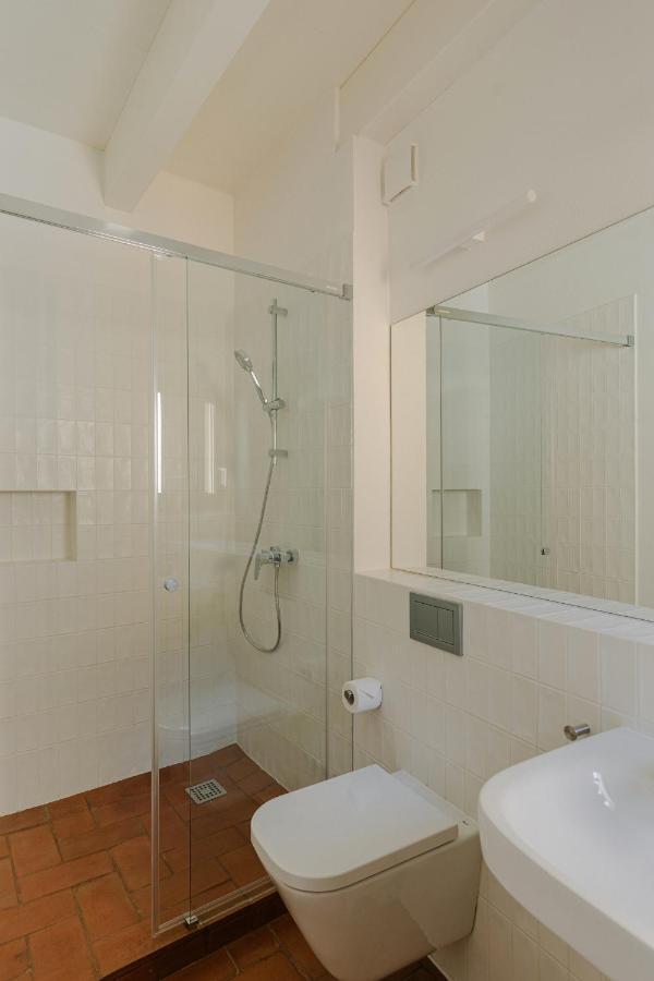 Flateli Santa Clara 01 Apartment Girona Luaran gambar
